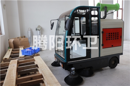 掃地車(chē) 掃地車(chē)